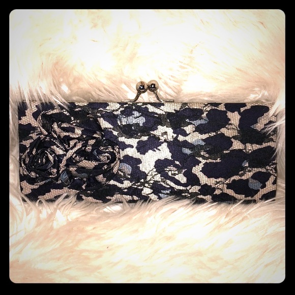 Nude, black, blue lace clutch ๐ - Picture 1 of 5